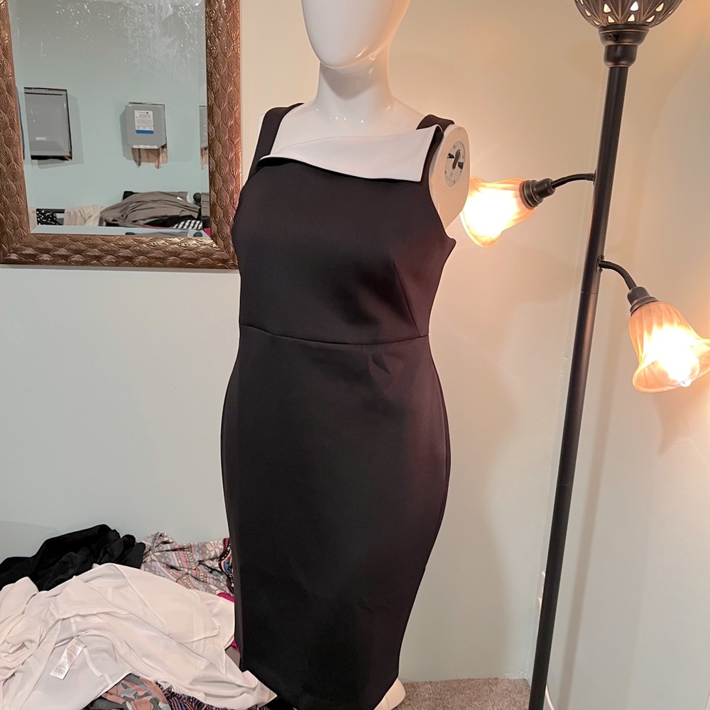 Stunning NWOT Calvin Klein dress